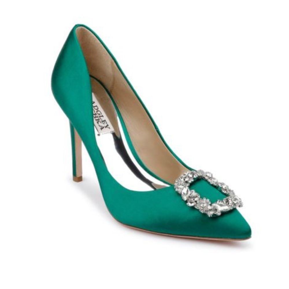 Badgley Mischka Cher green crystal satin pumps size 9.5